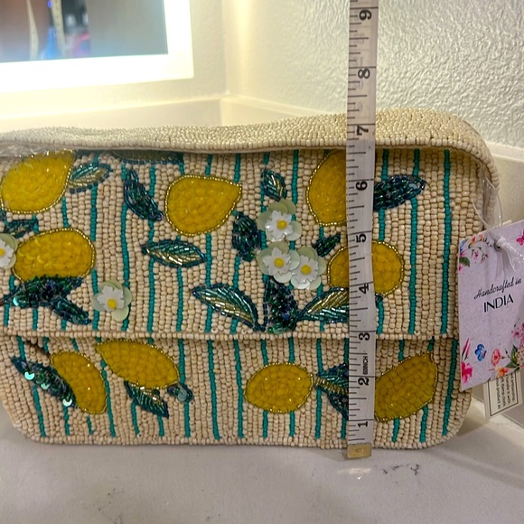 Floral Embroidered lemon beaded Women's Bag NWT - Picture 6 of 13
